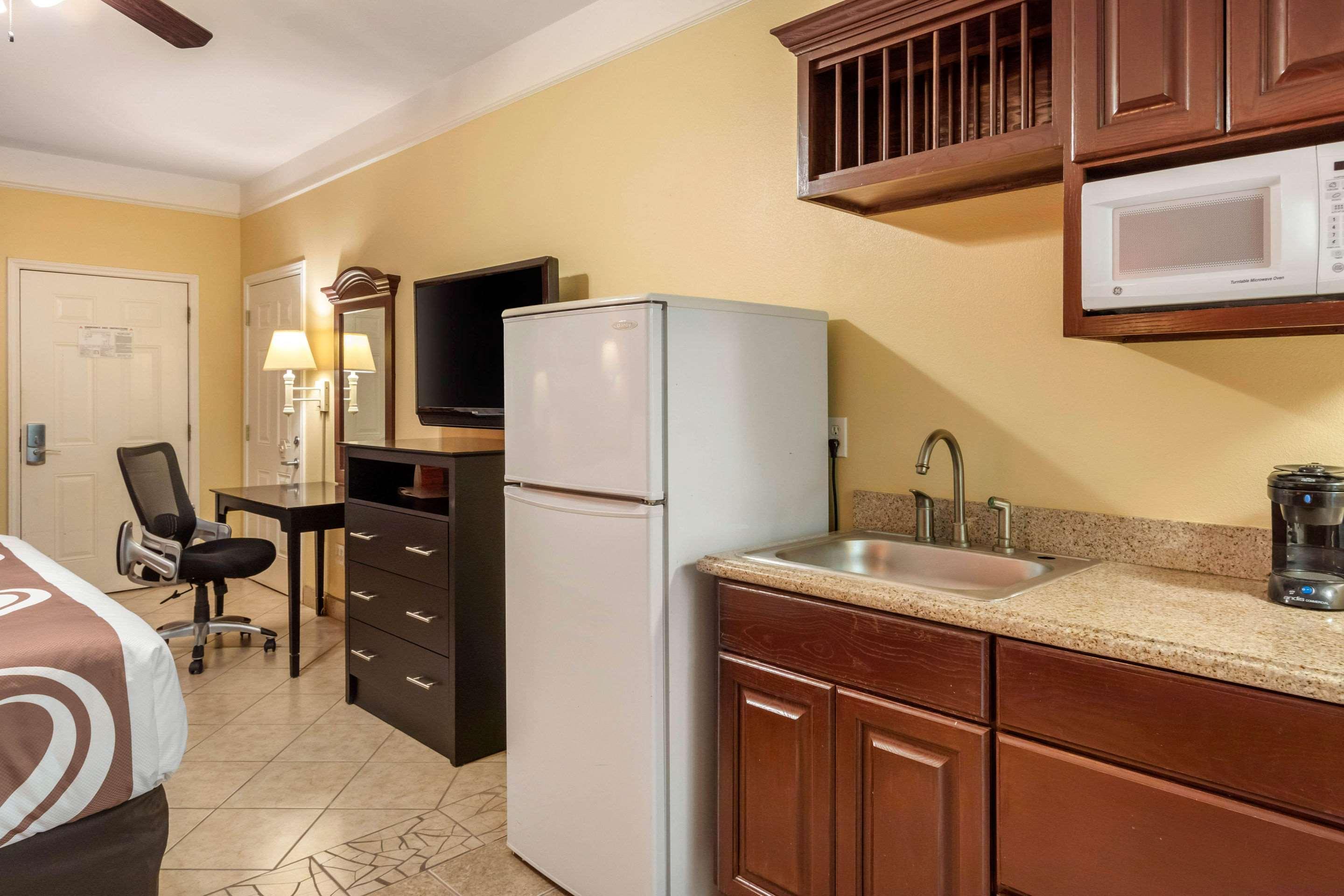 Quality Inn & Suites At The Outlets Mercedes-Weslaco Eksteriør bilde