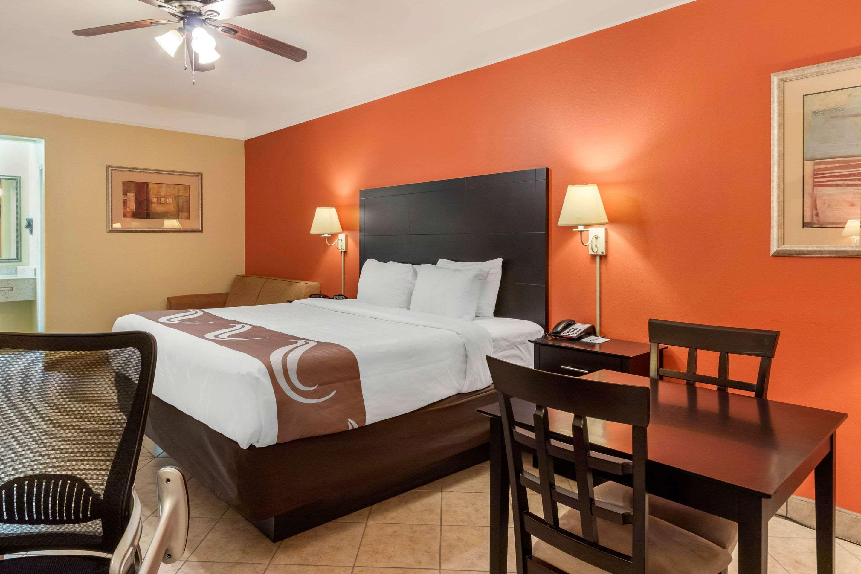 Quality Inn & Suites At The Outlets Mercedes-Weslaco Eksteriør bilde