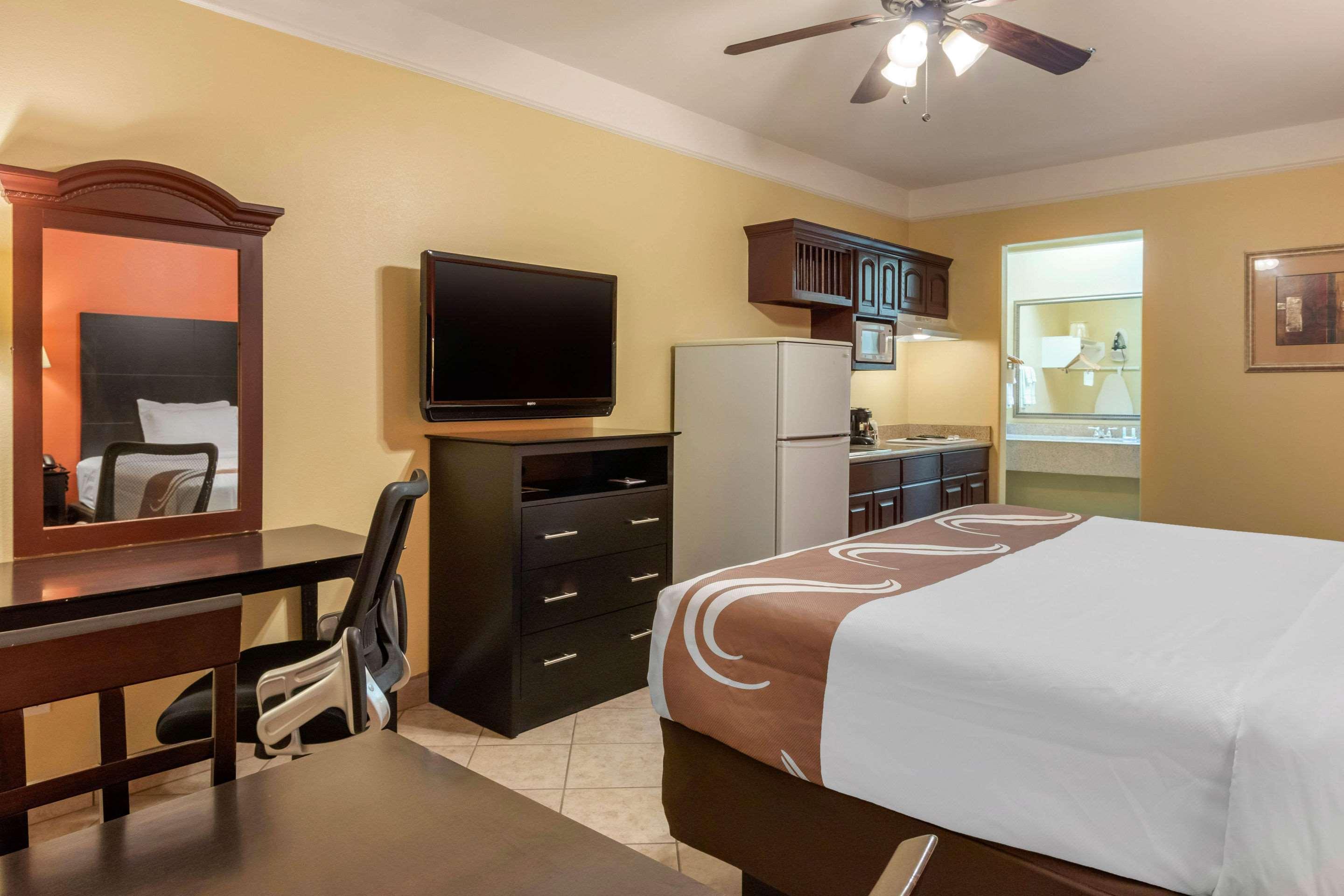 Quality Inn & Suites At The Outlets Mercedes-Weslaco Eksteriør bilde