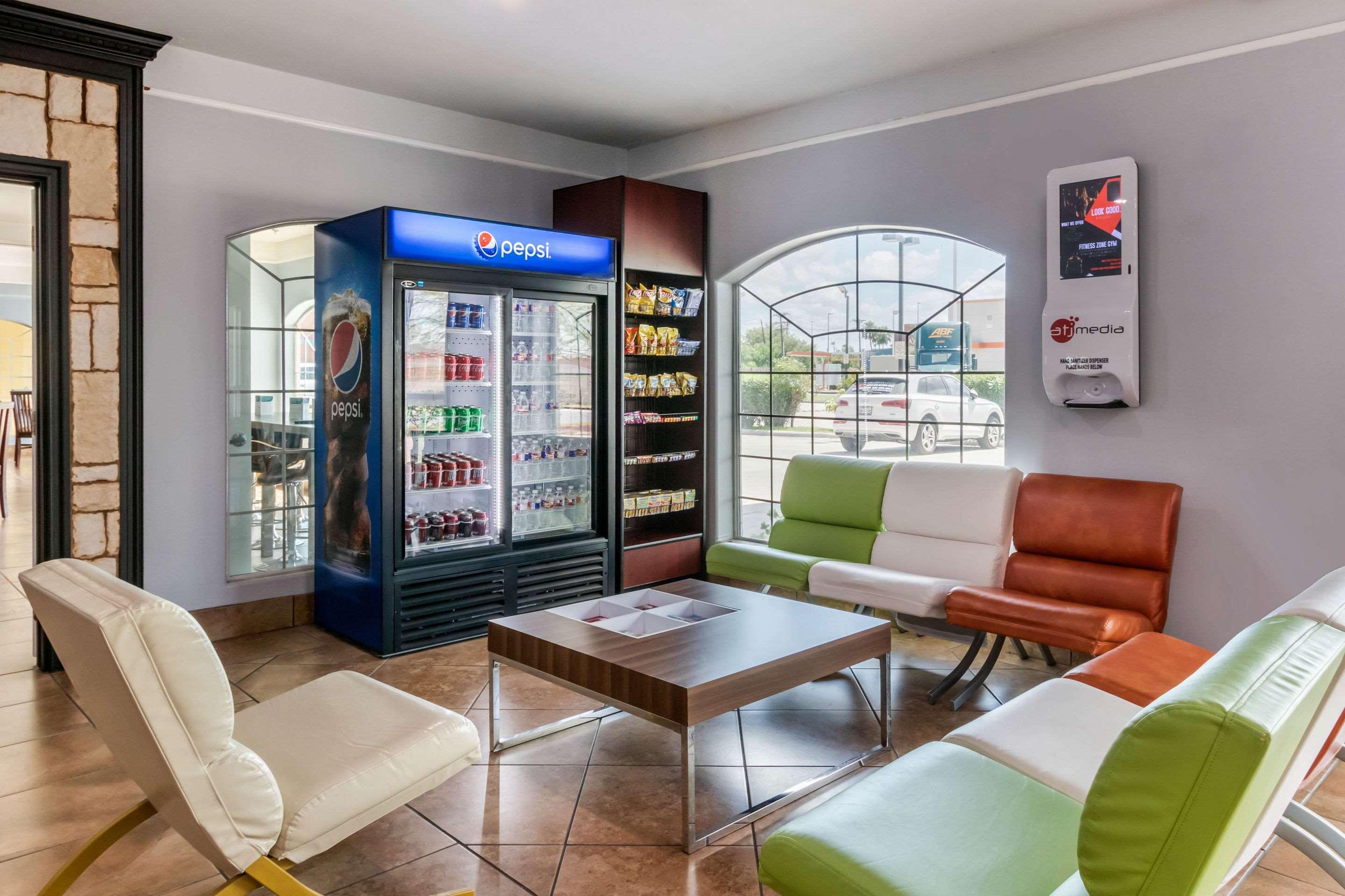 Quality Inn & Suites At The Outlets Mercedes-Weslaco Eksteriør bilde