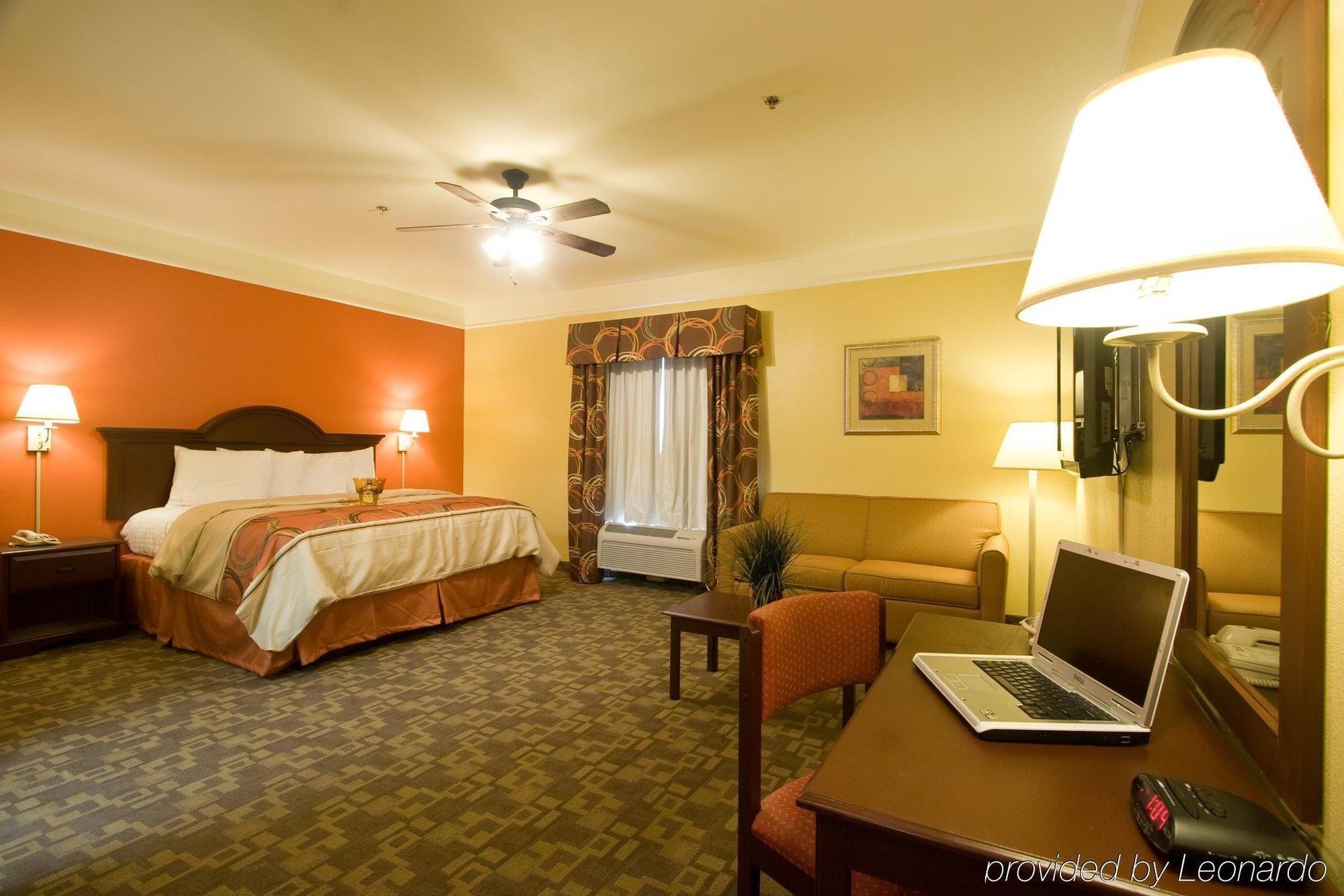 Quality Inn & Suites At The Outlets Mercedes-Weslaco Rom bilde