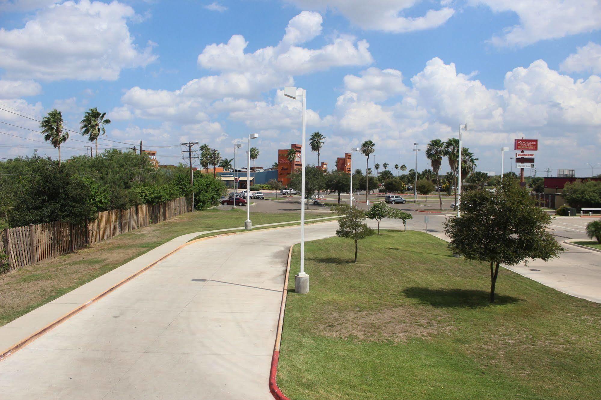Quality Inn & Suites At The Outlets Mercedes-Weslaco Eksteriør bilde